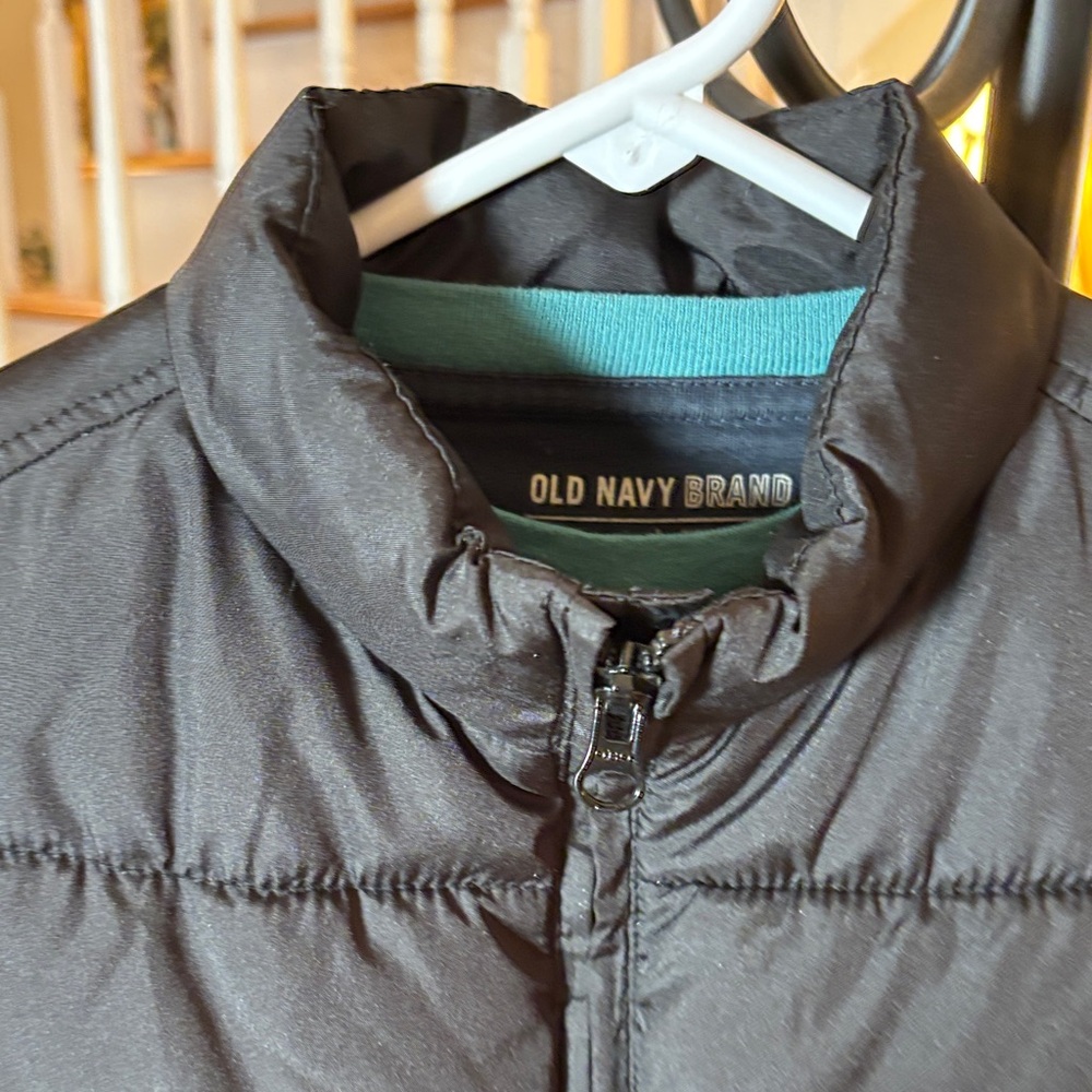 Old Navy Black Puffer Vest‎ AND Graphic Tee~Sz 5 - Picture 9 of 12